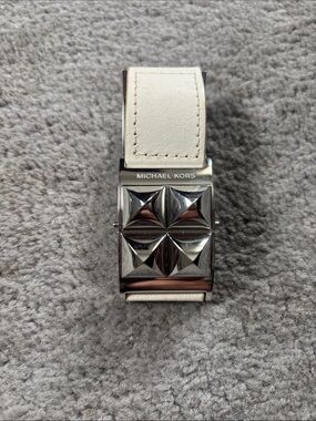 Michael Kors White Leather Bracelet with Silver Pyramid Studs